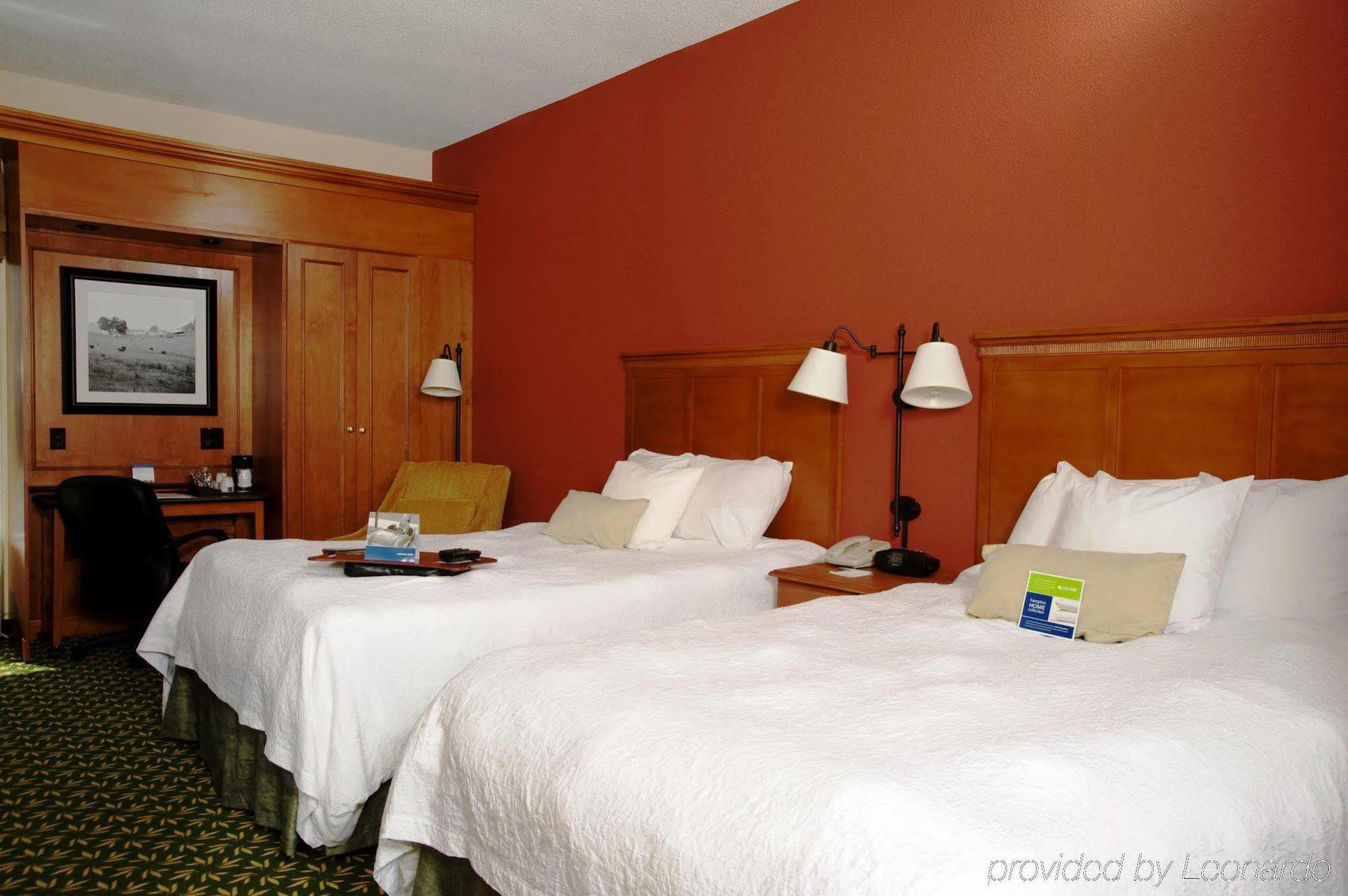 Hampton Inn By Hilton Concord/Bow Quarto foto